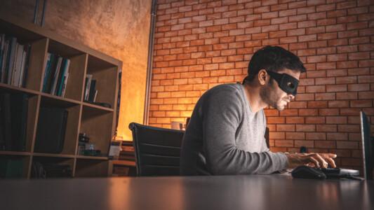 「信用情報がCICから漏洩」を解説 - 信用情報はこう管理されている  | CICとは？「信用情報」って私の生活にどう関係する？