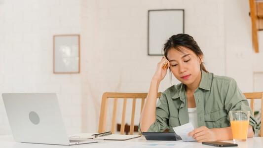 【2026年夏】中東情勢で電気代はいくら上がる？家計への影響と今すぐできる対策